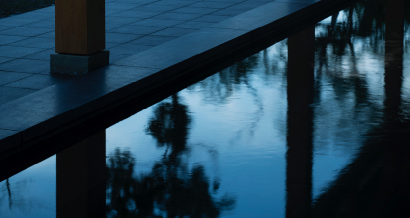 水鏡のような夕景